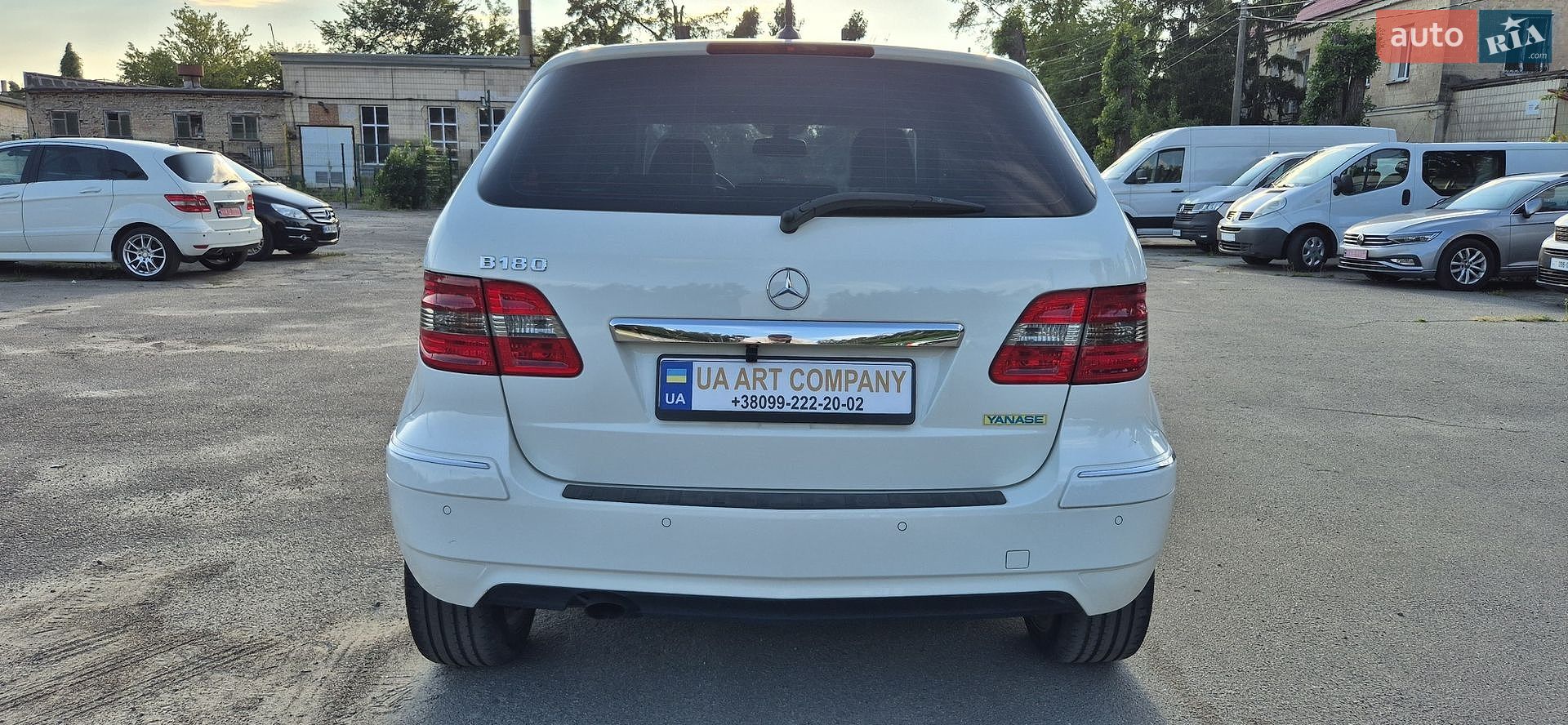Mercedes-Benz B-Class 2011 VIN WDD2452322J724006 фото оголошення 2 з 31