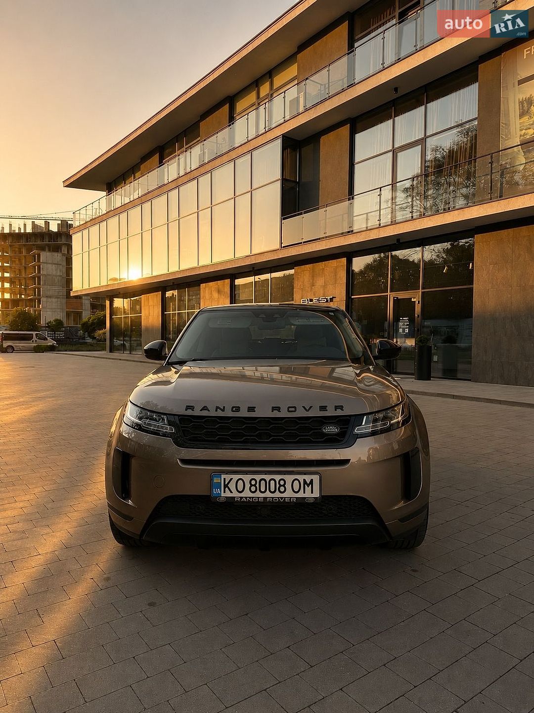 Land Rover Range Rover Evoque 2019 VIN SALZJ2FX0LH073534 фото оголошення 2 з 15