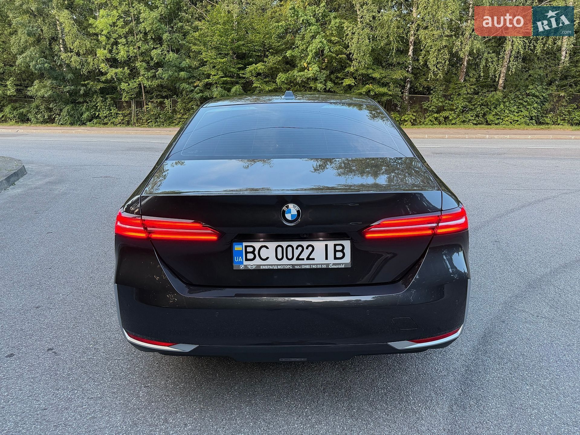 BMW 5 Series 2024 VIN WBA11FJ090CS66969 фото оголошення 12 з 35
