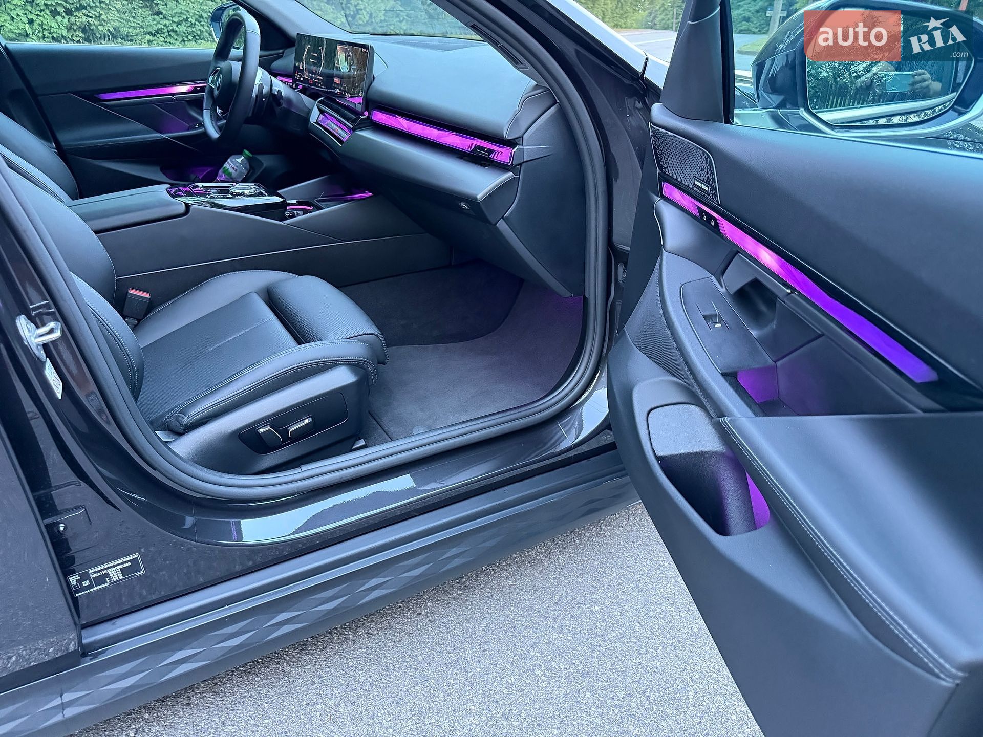 BMW 5 Series 2024 VIN WBA11FJ090CS66969 фото оголошення 26 з 35