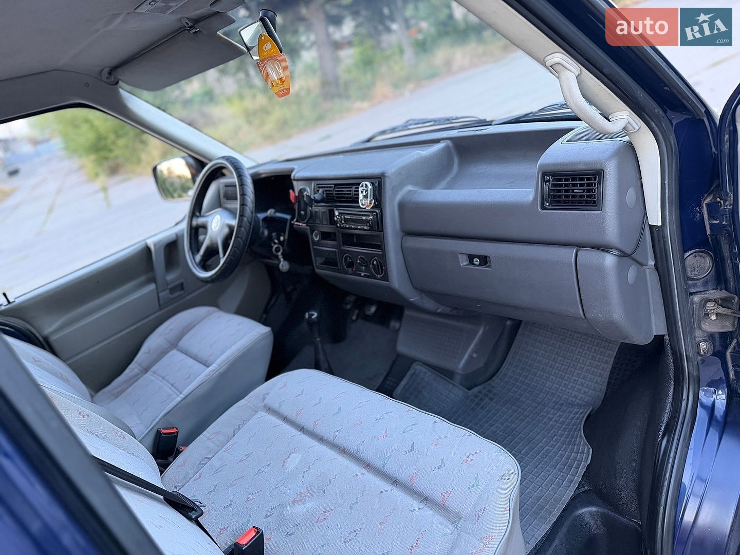 Volkswagen Transporter 1999 VIN WV1ZZZ70ZYH058458 фото оголошення 8 з 25