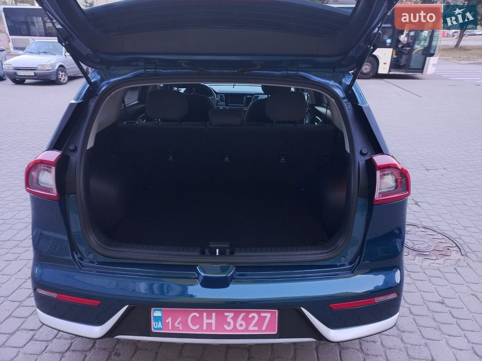 Kia Niro 2018 VIN KNDCB3LC0K5250133 фото оголошення 10 з 21