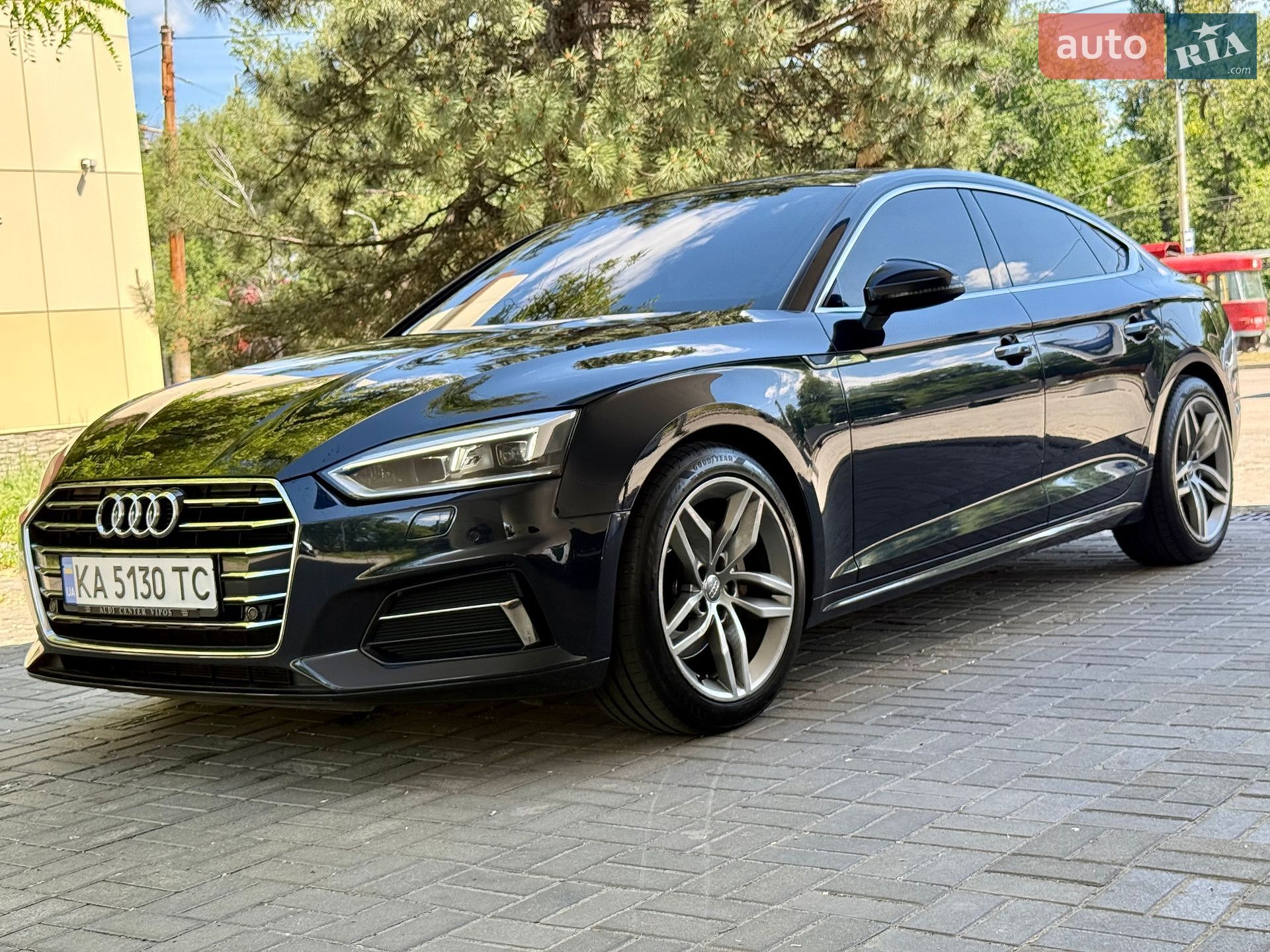 Audi A5 2017 VIN WAUZZZF53HA035929 фото оголошення 2 з 41