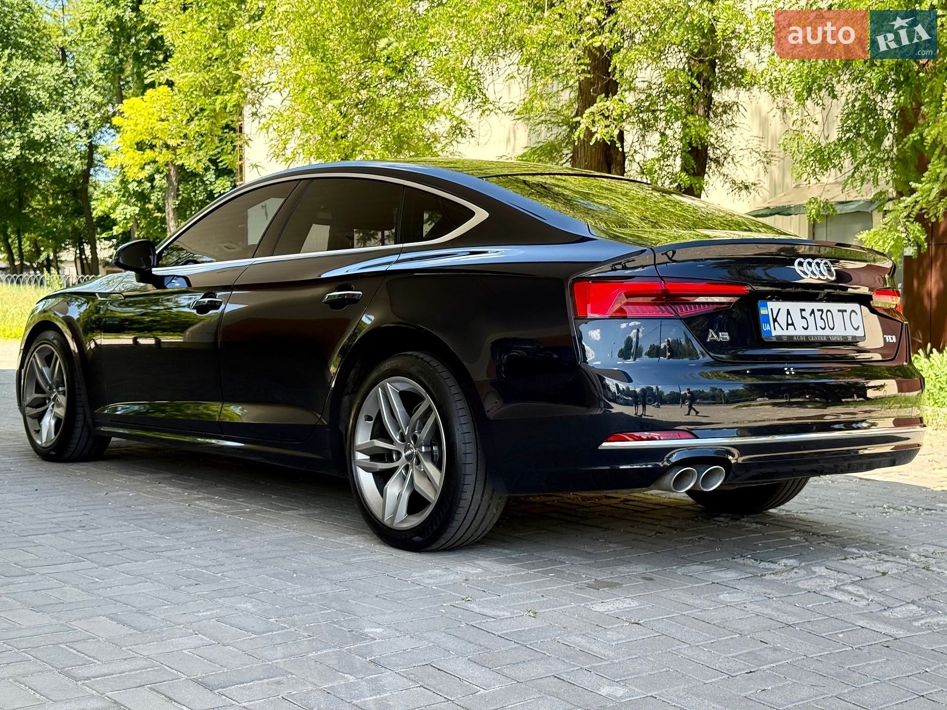 Audi A5 2017 VIN WAUZZZF53HA035929 фото оголошення 17 з 41