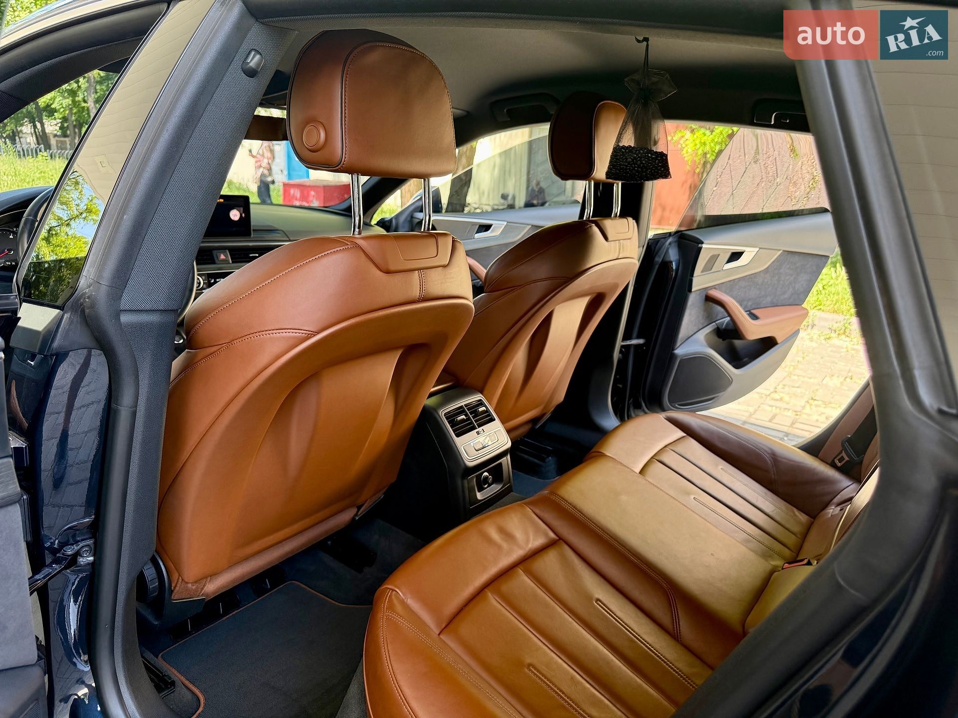 Audi A5 2017 VIN WAUZZZF53HA035929 фото оголошення 24 з 41