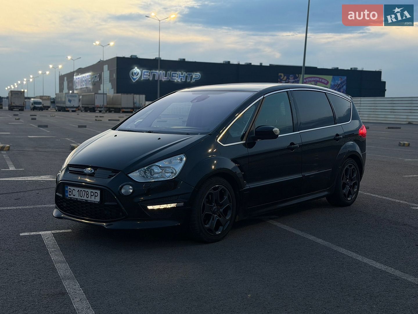 Ford S-Max 2014 VIN WF0SXXGBWSER03579 фото оголошення 4 з 50