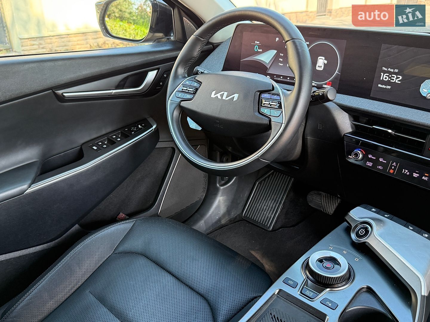 Kia EV6 2023 VIN KNDC34LA3P5609791 фото оголошення 21 з 30
