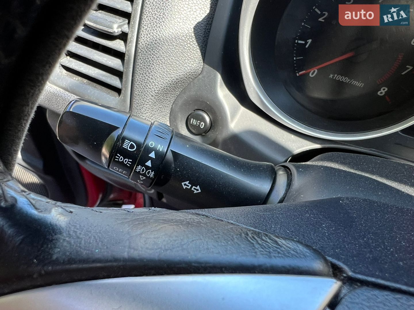 Mitsubishi ASX 2011 VIN JMBXNGA1WBZ031514 фото оголошення 17 з 27