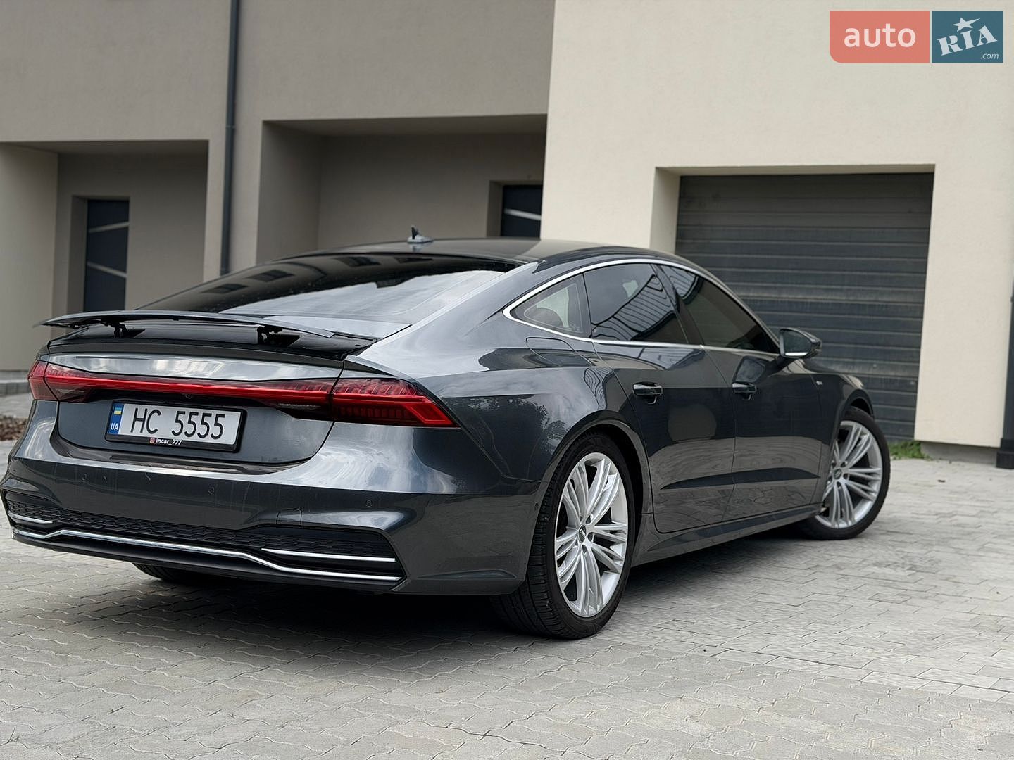 Audi A7 Sportback 2019 VIN WAUU2AF24KN076902 фото оголошення 13 з 25