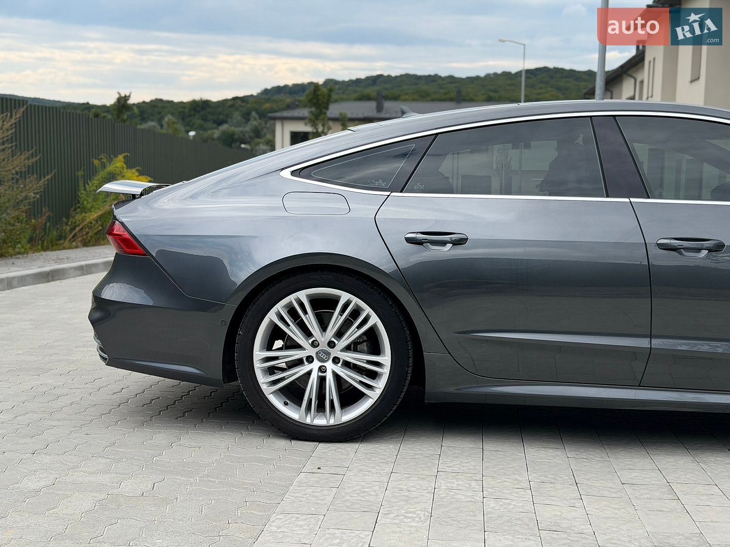 Audi A7 Sportback 2019 VIN WAUU2AF24KN076902 фото оголошення 12 з 25
