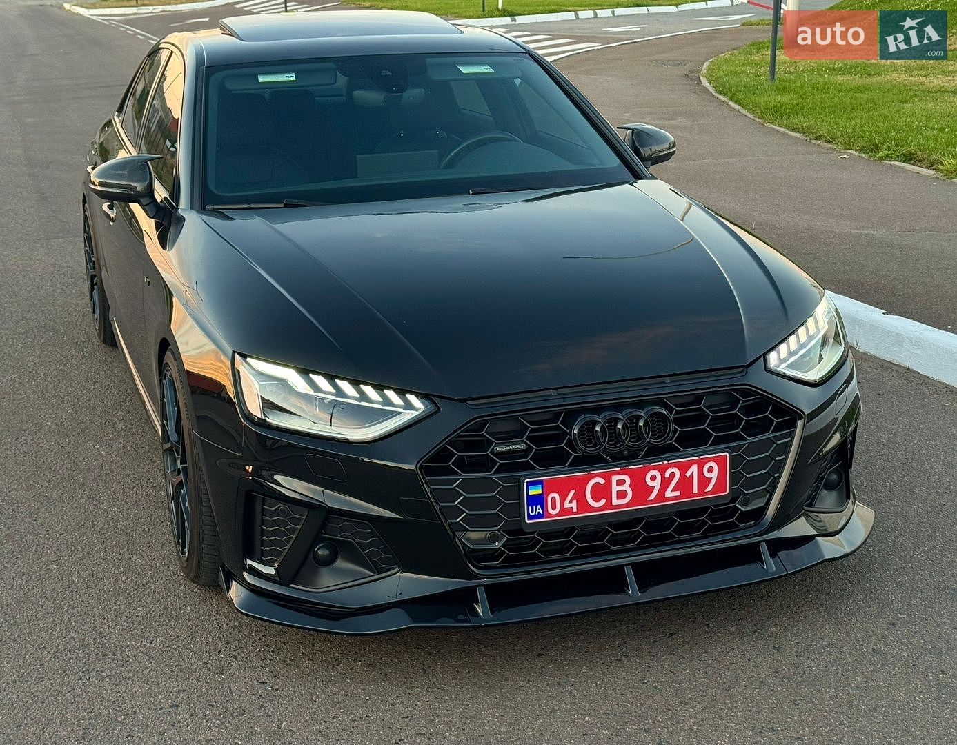 Audi A4 2020 VIN WAUFNAF41LN009452 фото оголошення 4 з 22