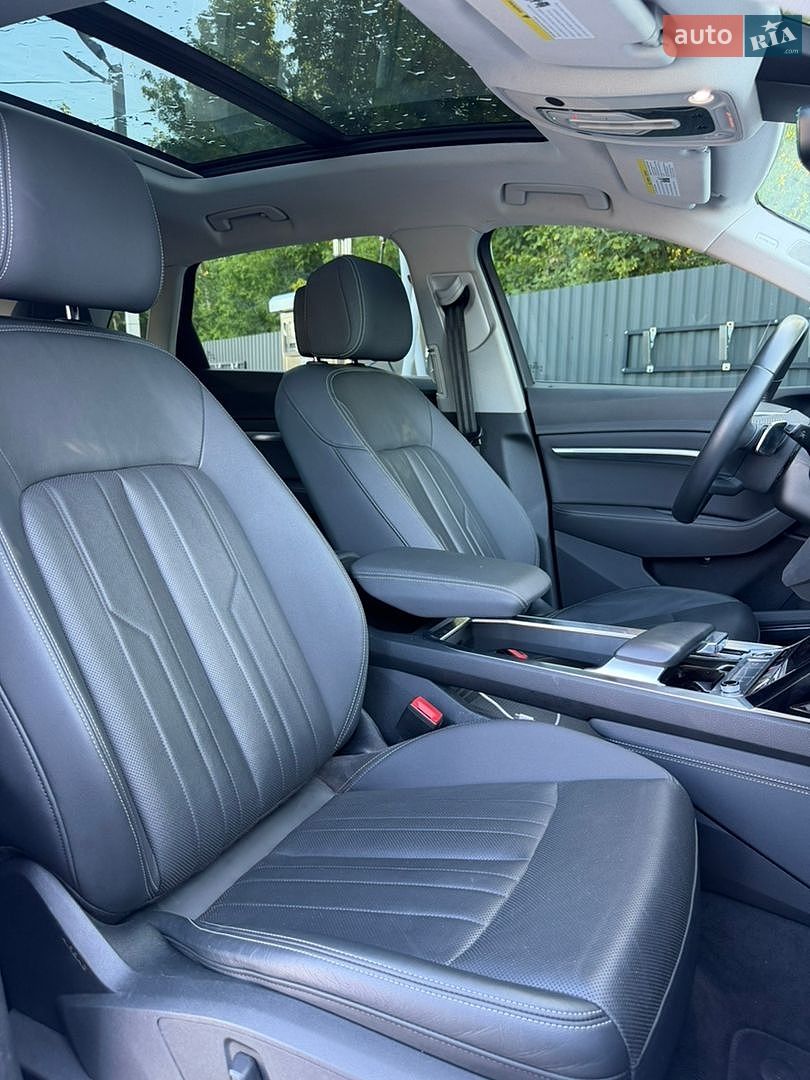 Audi e-tron 2021 VIN WA1LAAGE8MB002102 фото оголошення 13 з 25