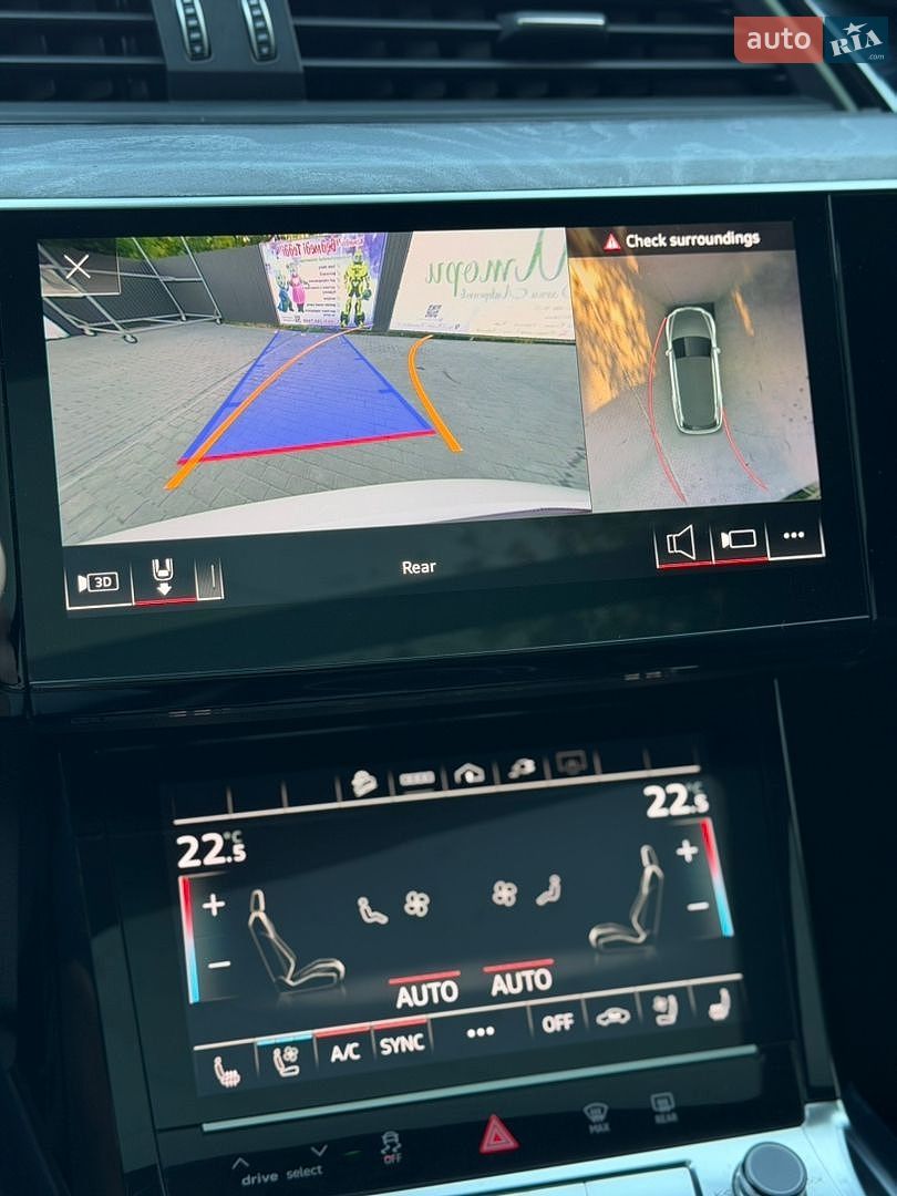 Audi e-tron 2021 VIN WA1LAAGE8MB002102 фото оголошення 16 з 25