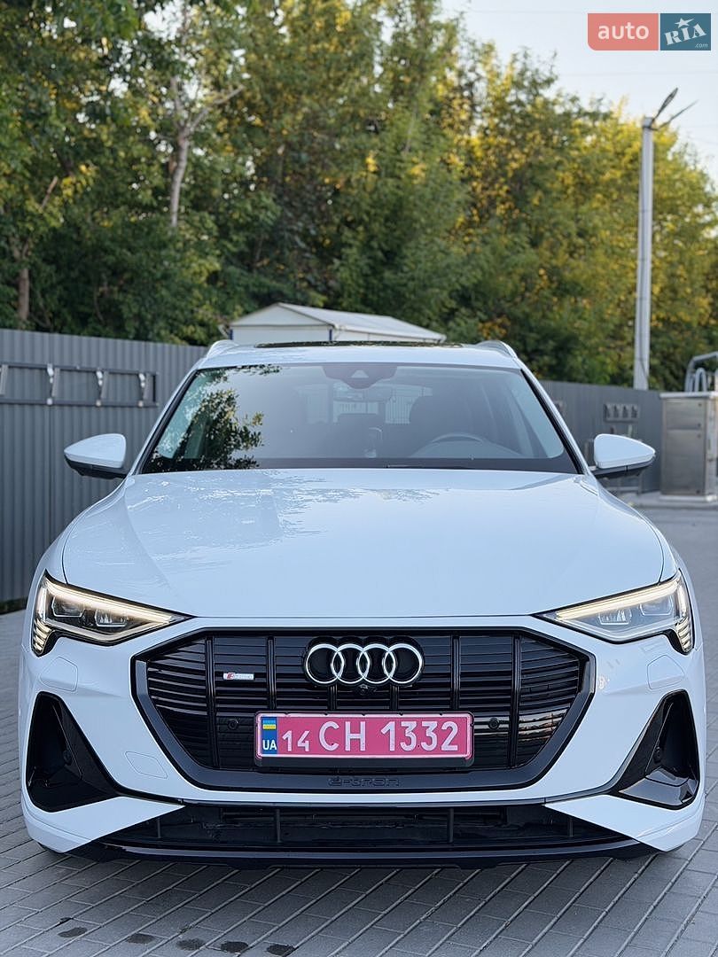 Audi e-tron 2021 VIN WA1LAAGE8MB002102 фото оголошення 29 з 31