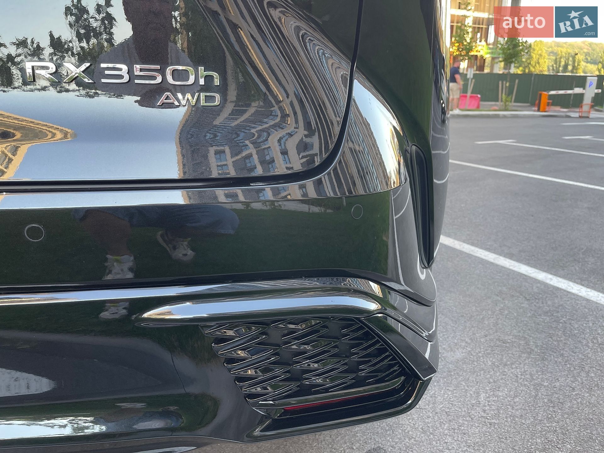 Lexus RX 2025 VIN 2T2BBMCA5SC101540 фото оголошення 30 з 35