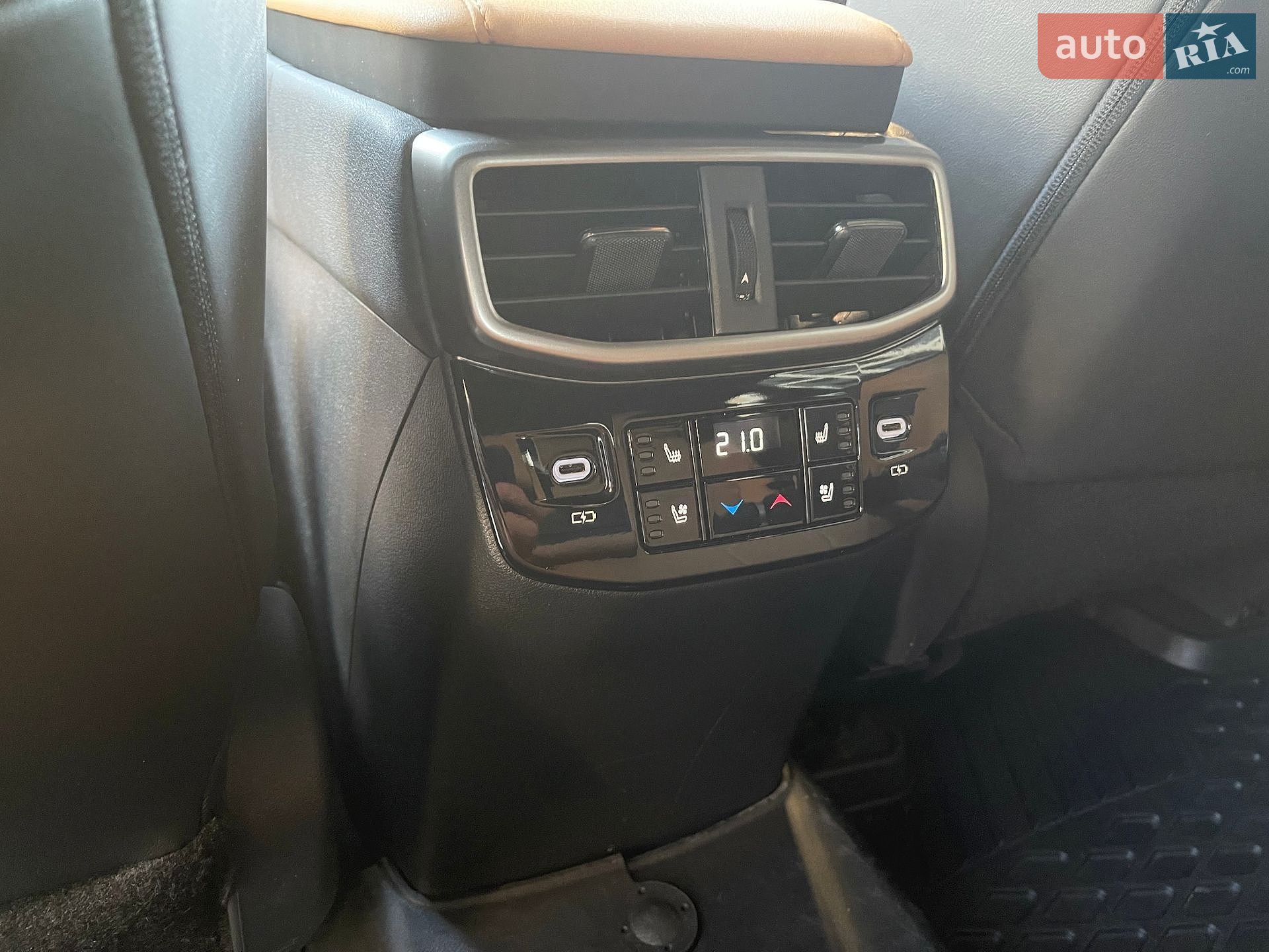 Lexus RX 2025 VIN 2T2BBMCA5SC101540 фото оголошення 31 з 35