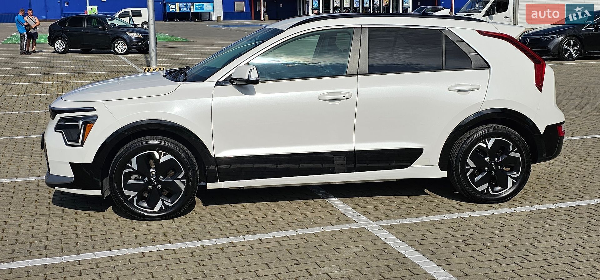 Kia Niro 2024 VIN KNDCR3L17P5045877 фото оголошення 27 з 125
