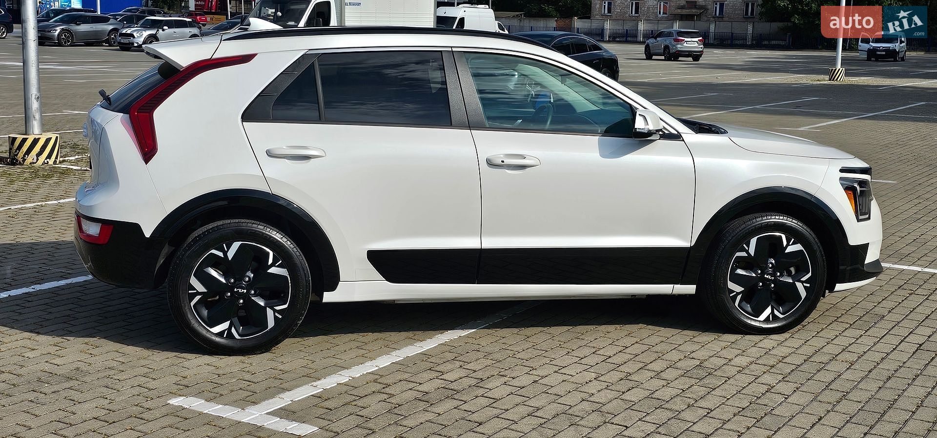 Kia Niro 2024 VIN KNDCR3L17P5045877 фото оголошення 44 з 125