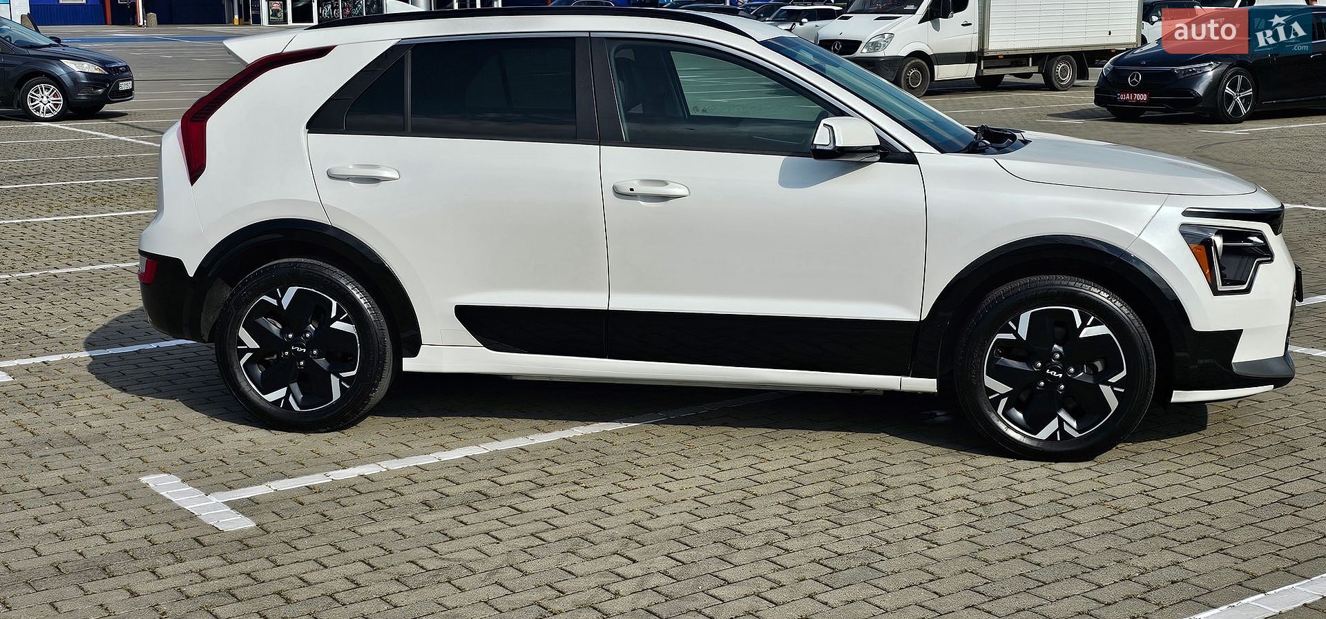 Kia Niro 2024 VIN KNDCR3L17P5045877 фото оголошення 46 з 125