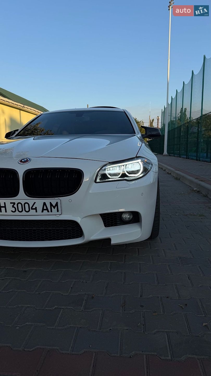 BMW 5 Series 2013 VIN WBAFR7C59DC829036 фото оголошення 10 з 46