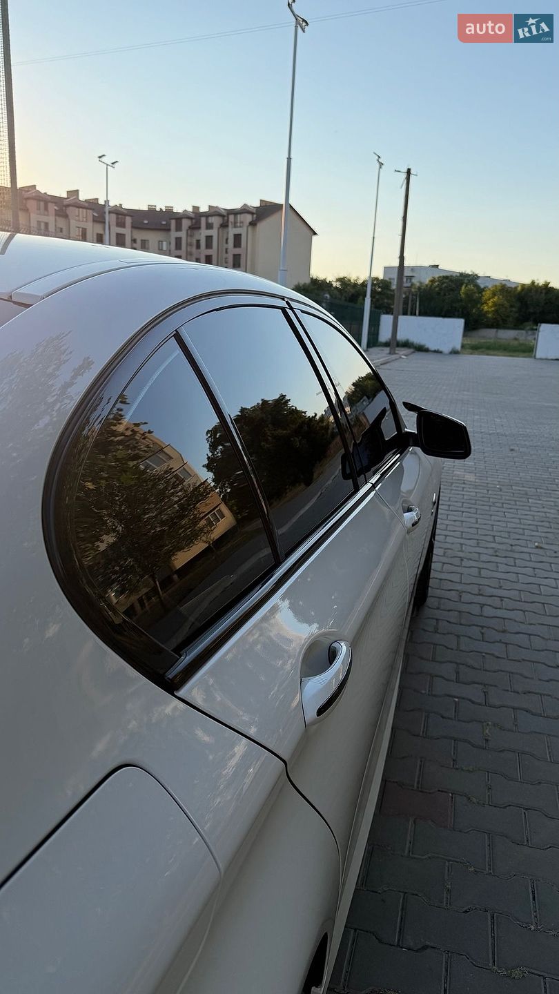 BMW 5 Series 2013 VIN WBAFR7C59DC829036 фото оголошення 23 з 46