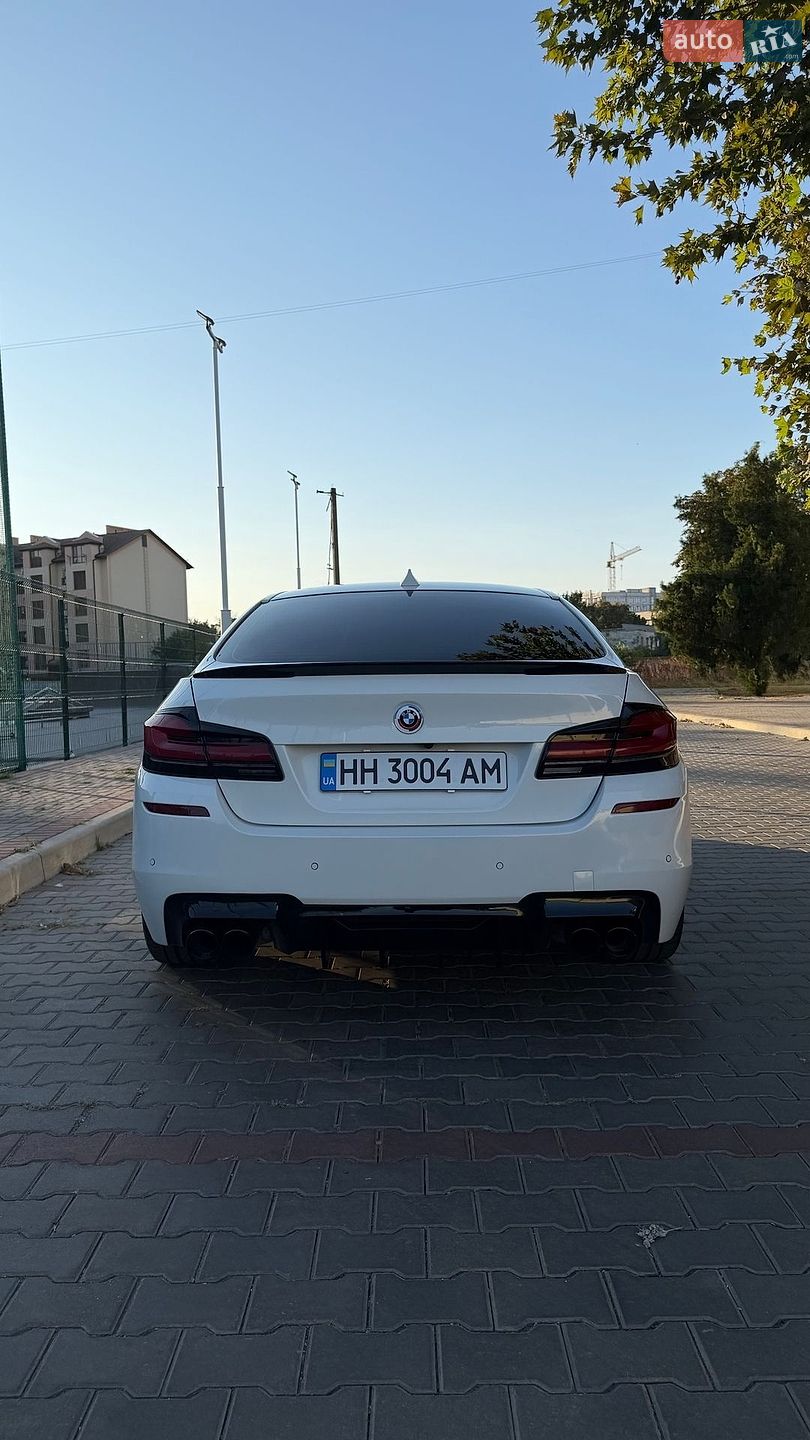 BMW 5 Series 2013 VIN WBAFR7C59DC829036 фото оголошення 30 з 46