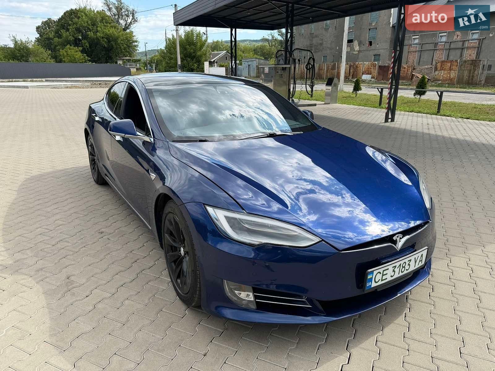 Tesla Model S 2017 VIN 5YJSA1E22HF210702 фото оголошення 6 з 8