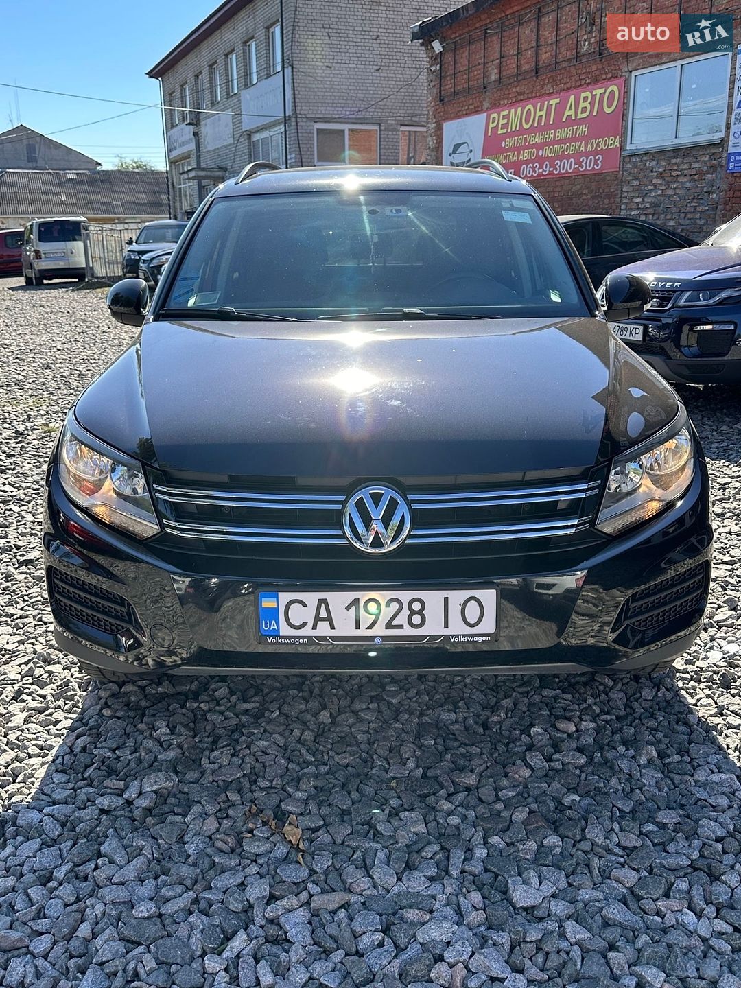 Volkswagen Tiguan 2017 VIN WVGAV7AX6HK042324 фото оголошення 4 з 19