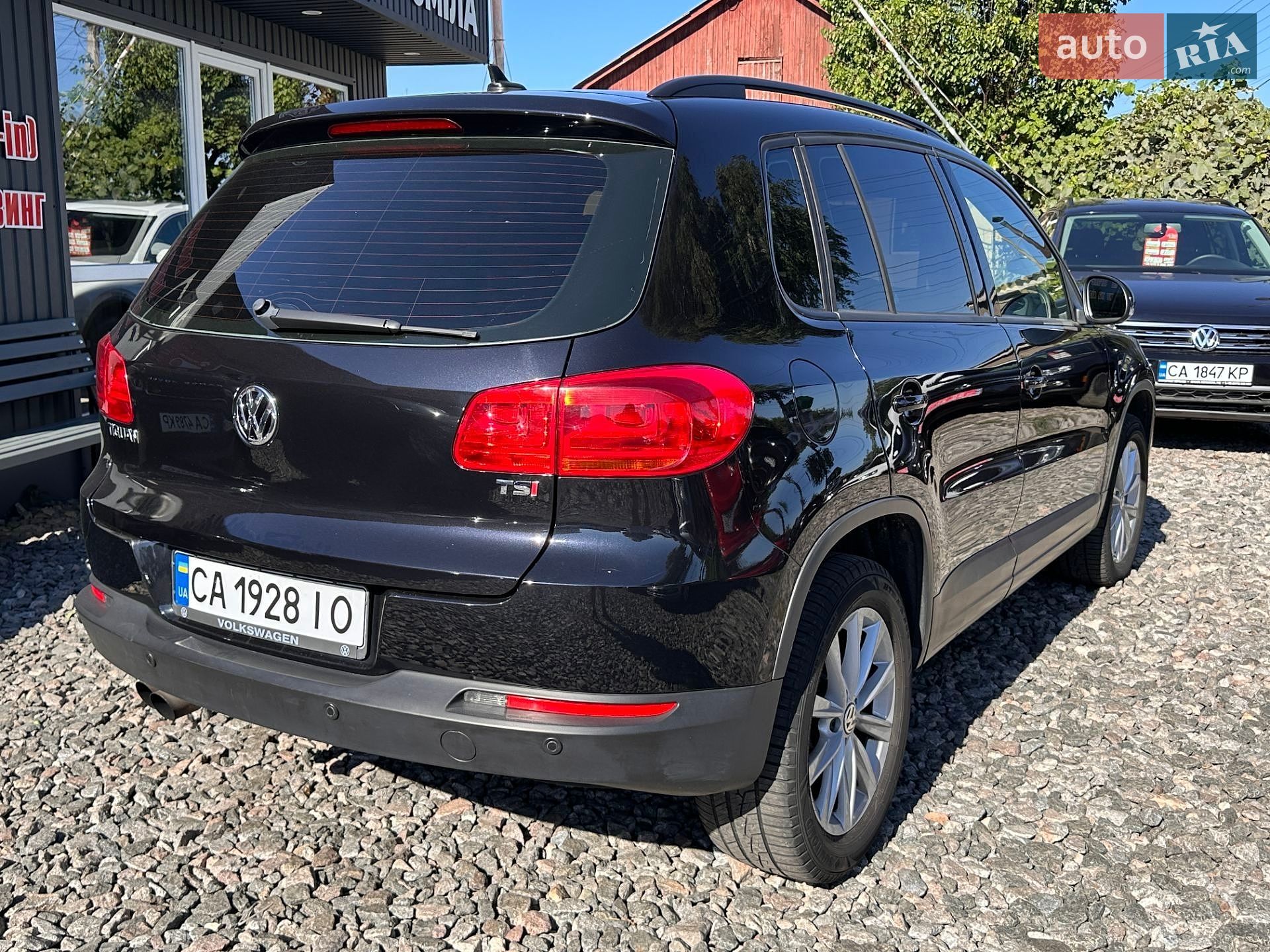 Volkswagen Tiguan 2017 VIN WVGAV7AX6HK042324 фото оголошення 11 з 19