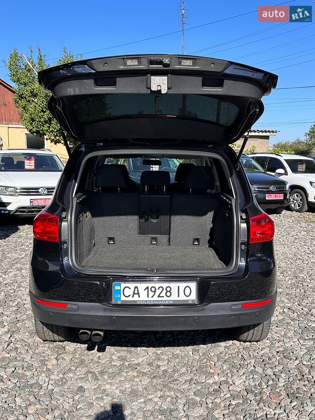 Volkswagen Tiguan 2017 VIN WVGAV7AX6HK042324 фото оголошення 13 з 19