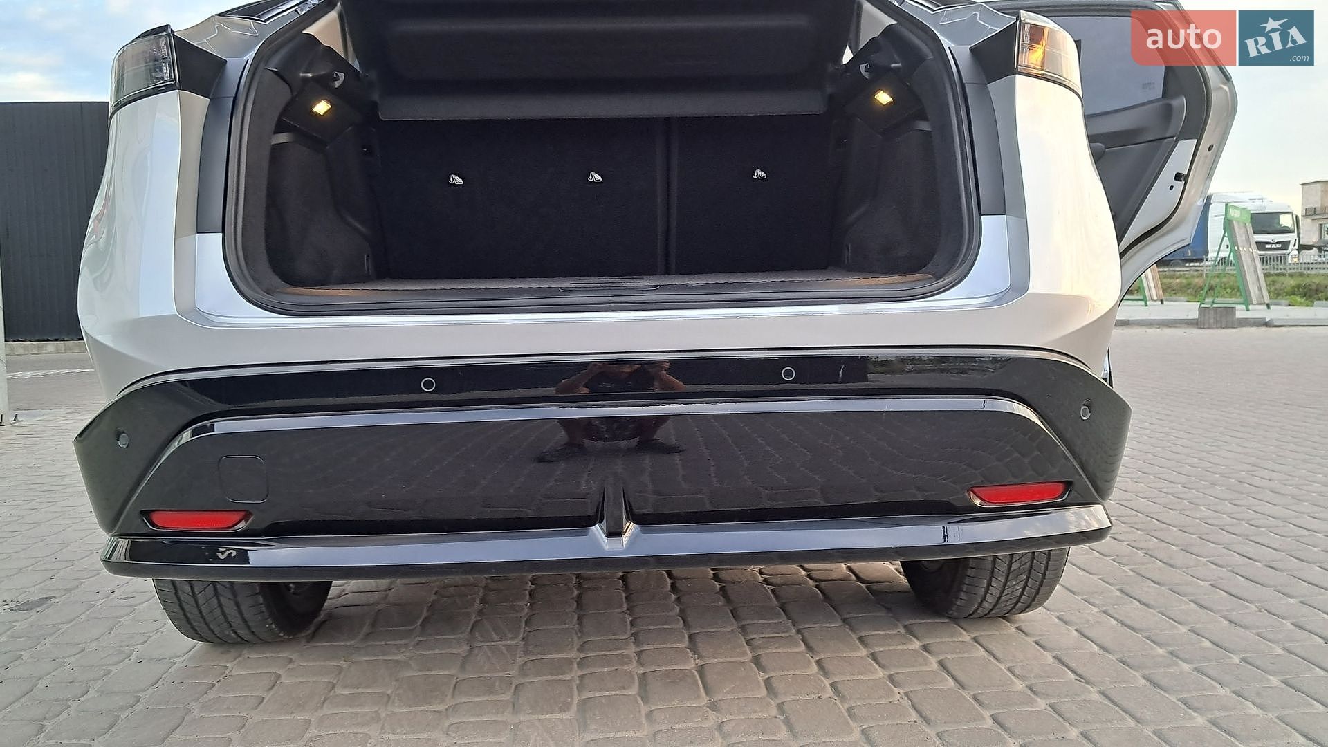Nissan Ariya 2023 VIN JN1CF0BB0PM711181 фото оголошення 15 з 60