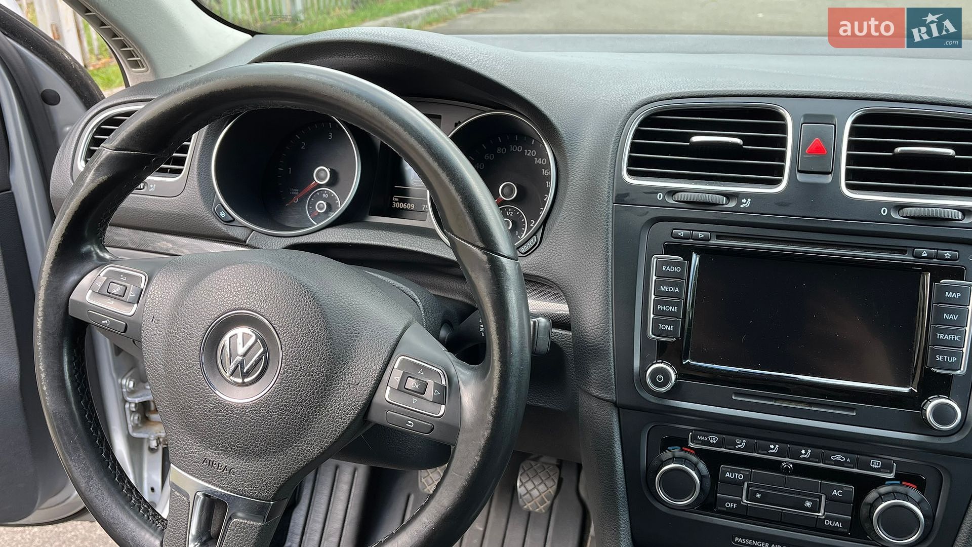 Volkswagen Golf 2010 VIN WVWZZZ1KZAM680091 фото оголошення 31 з 93