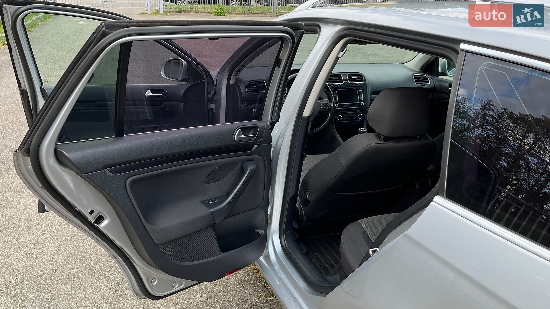 Volkswagen Golf 2010 VIN WVWZZZ1KZAM680091 фото оголошення 33 з 93
