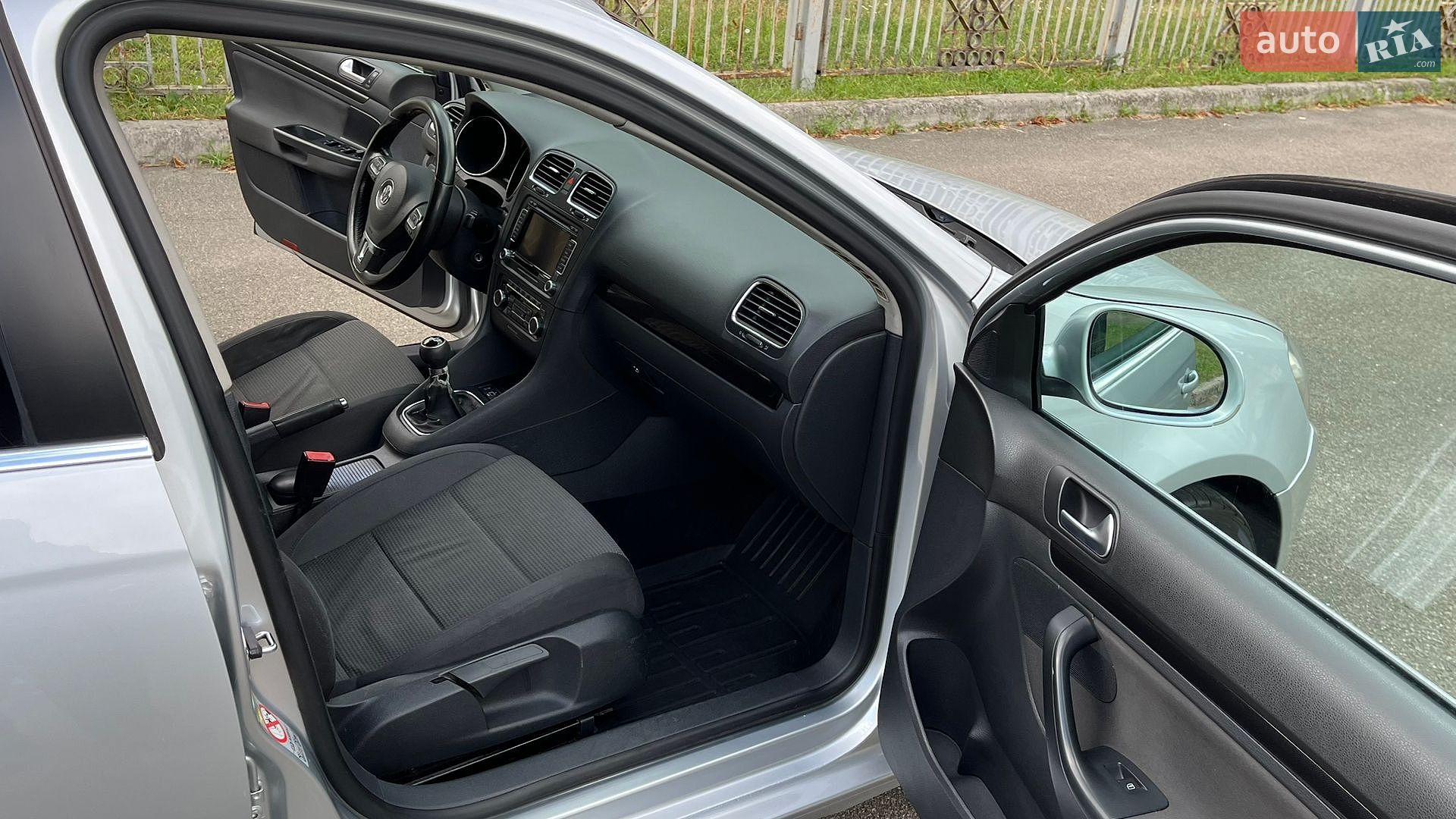 Volkswagen Golf 2010 VIN WVWZZZ1KZAM680091 фото оголошення 46 з 93
