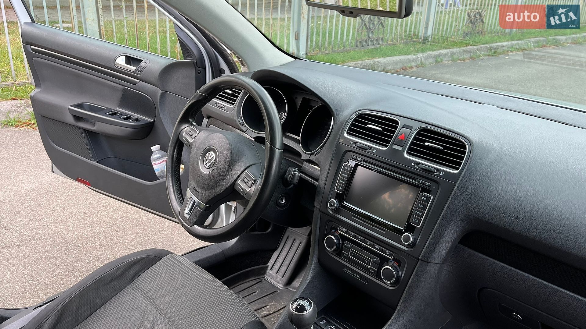 Volkswagen Golf 2010 VIN WVWZZZ1KZAM680091 фото оголошення 50 з 93