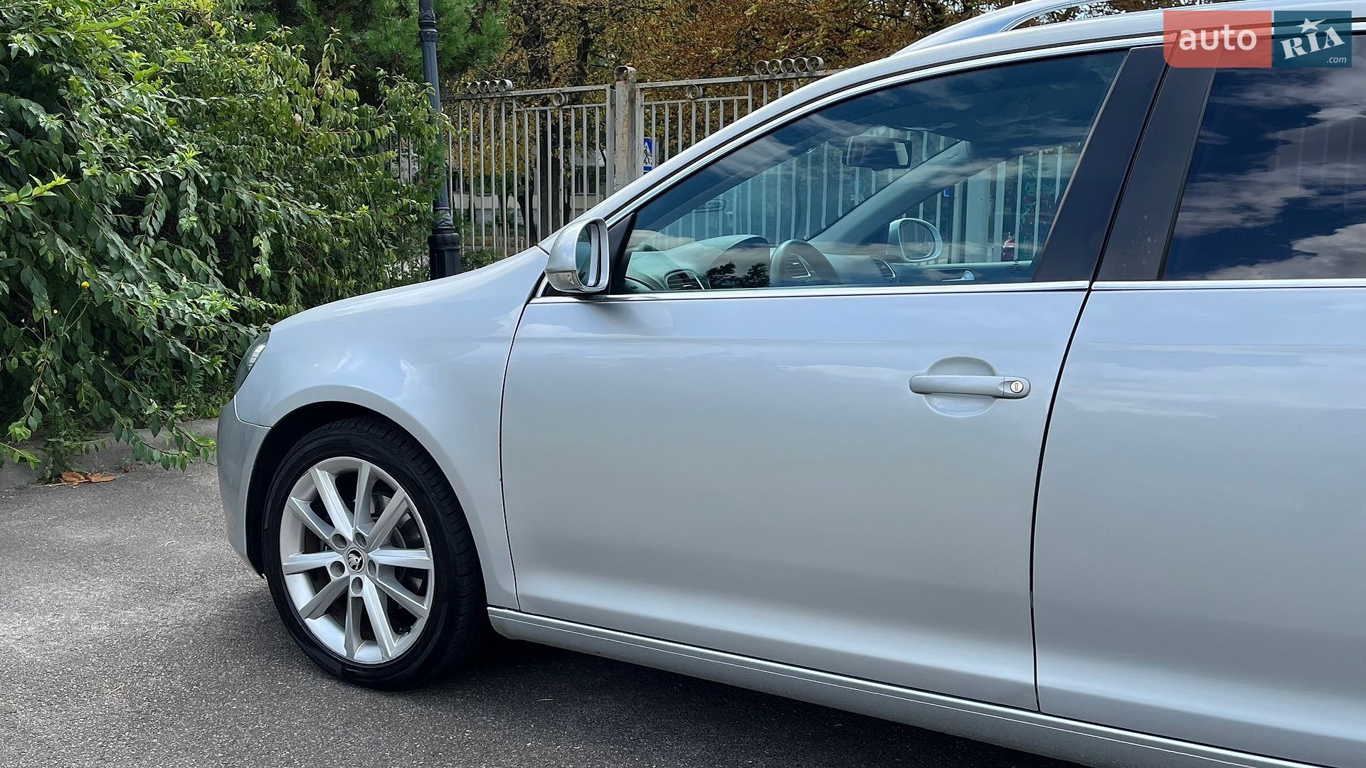 Volkswagen Golf 2010 VIN WVWZZZ1KZAM680091 фото оголошення 60 з 93