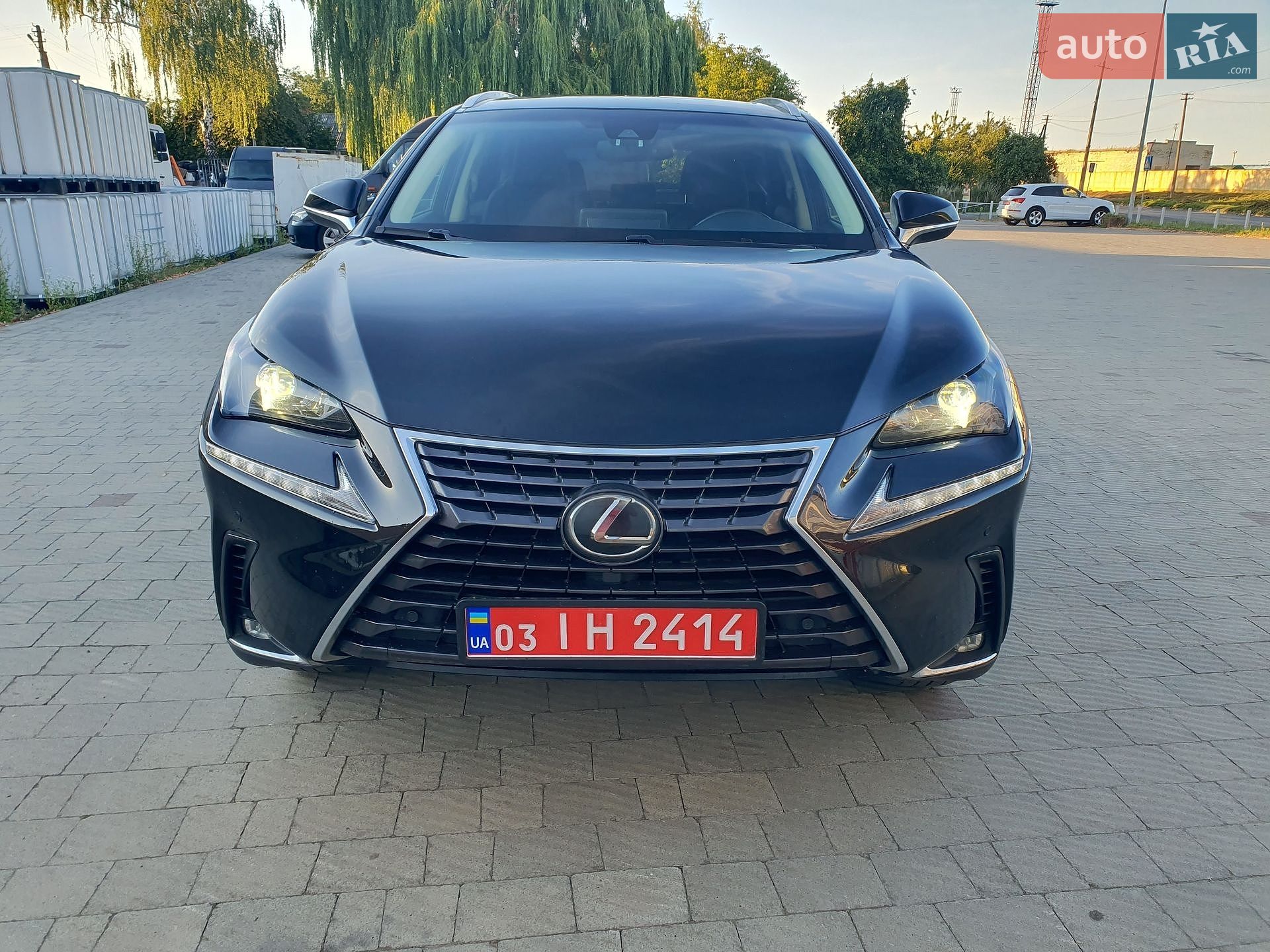 Lexus NX 2018 VIN JTJBARBZ0K2186567 фото оголошення 9 з 34