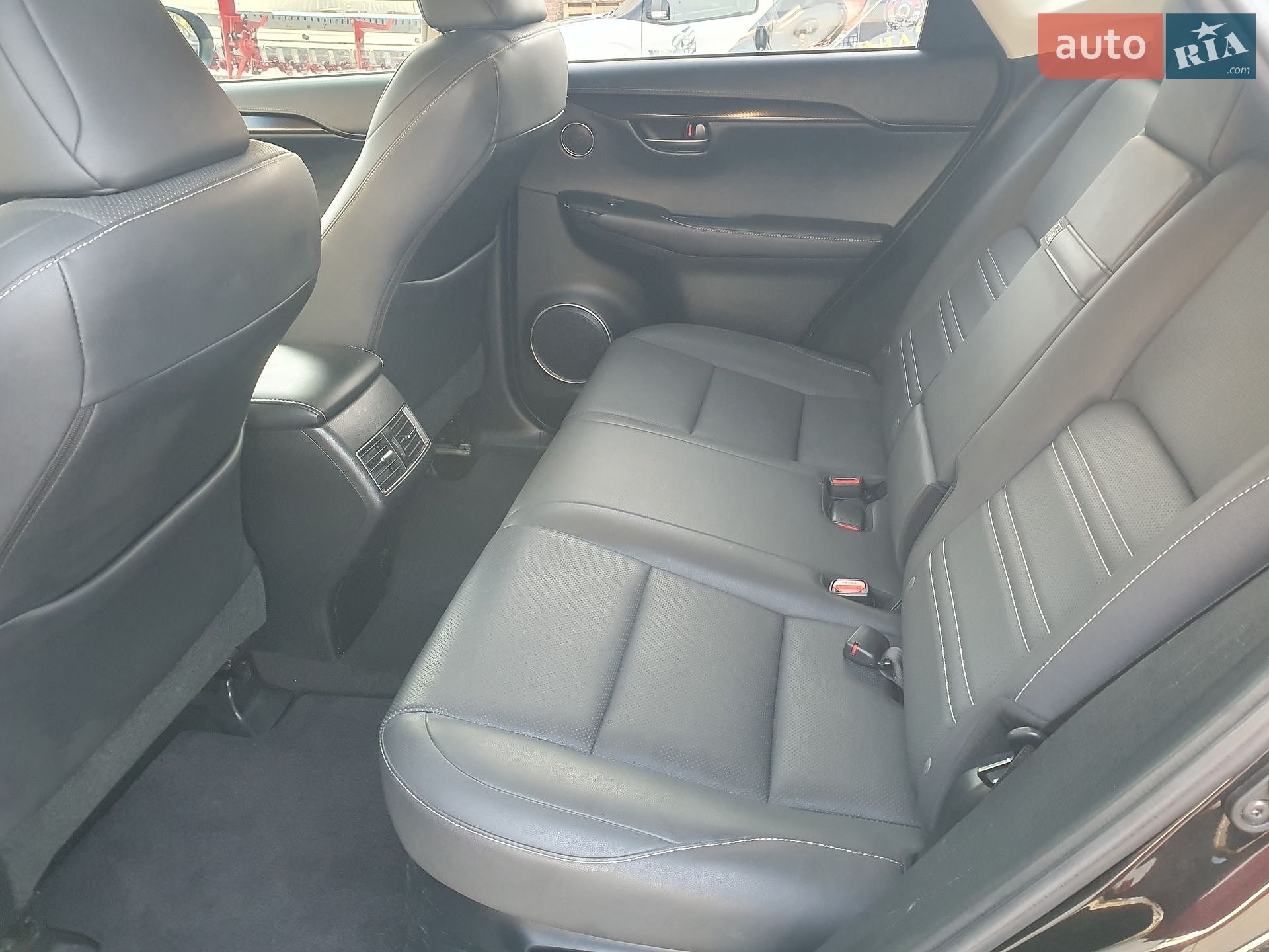 Lexus NX 2018 VIN JTJBARBZ0K2186567 фото оголошення 26 з 34