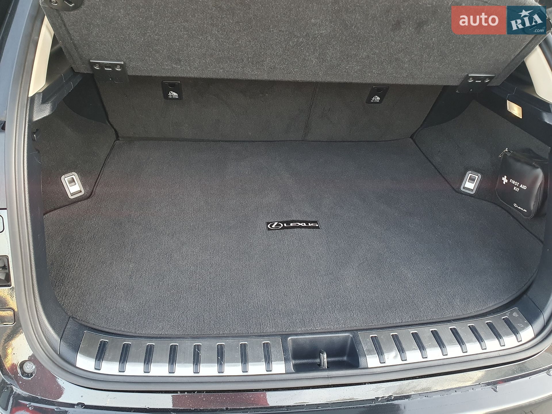 Lexus NX 2018 VIN JTJBARBZ0K2186567 фото оголошення 28 з 34