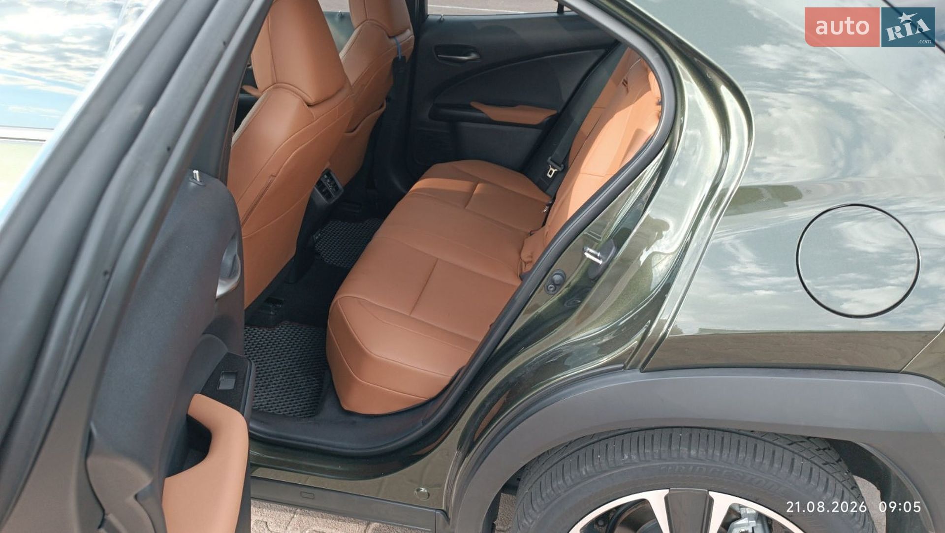 Lexus UX 2020 VIN JTHP3JBH9M2034977 фото оголошення 17 з 24