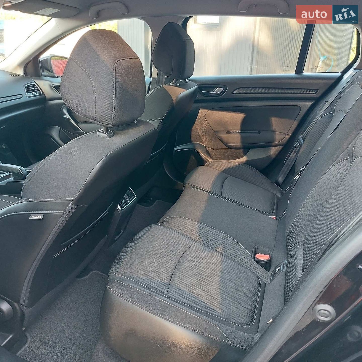 Renault Megane 2018 VIN VF1RFB00961102626 фото оголошення 33 з 63