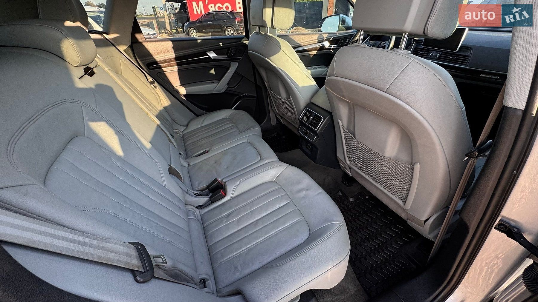 Audi Q5 2018 VIN WA1BNAFY1J2184393 фото оголошення 12 з 29
