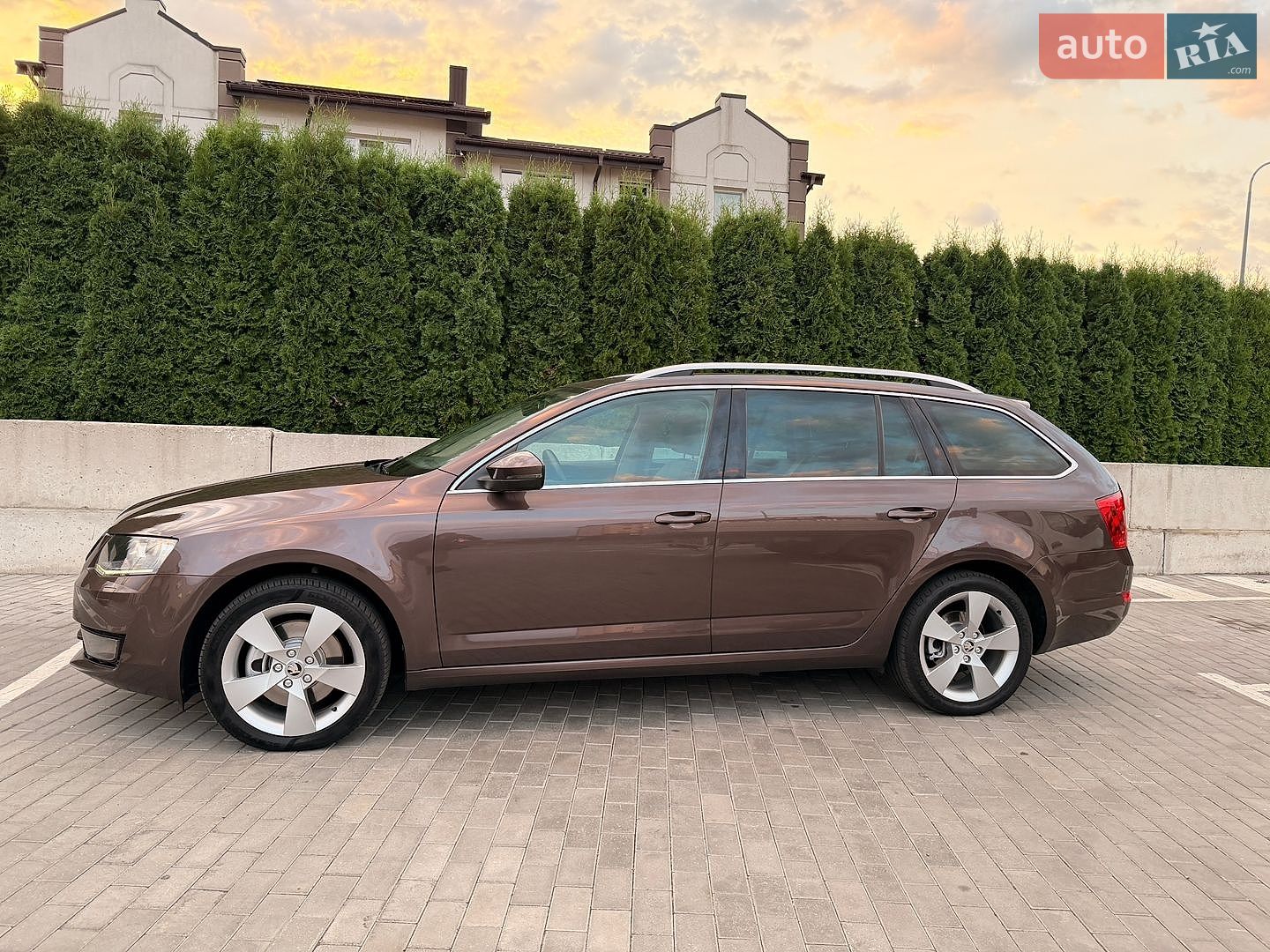 Skoda Octavia 2014 VIN TMBJD7NE3E0083615 фото оголошення 7 з 135
