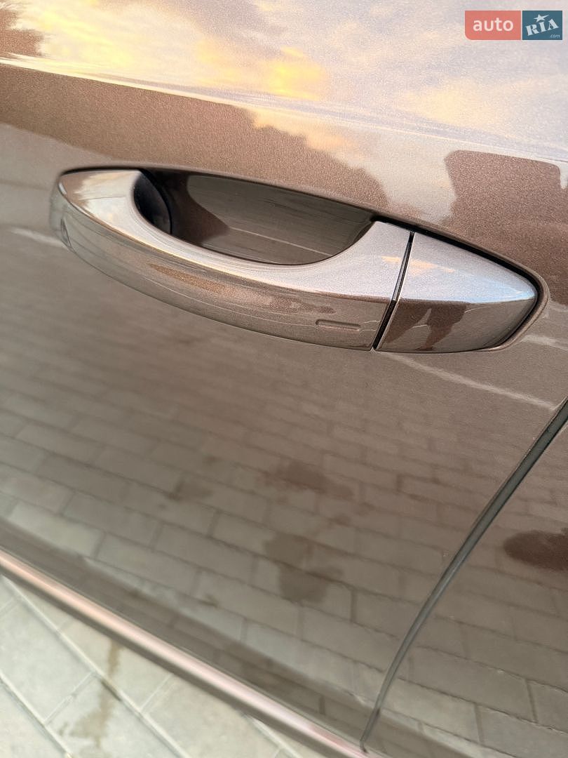 Skoda Octavia 2014 VIN TMBJD7NE3E0083615 фото оголошення 17 з 135