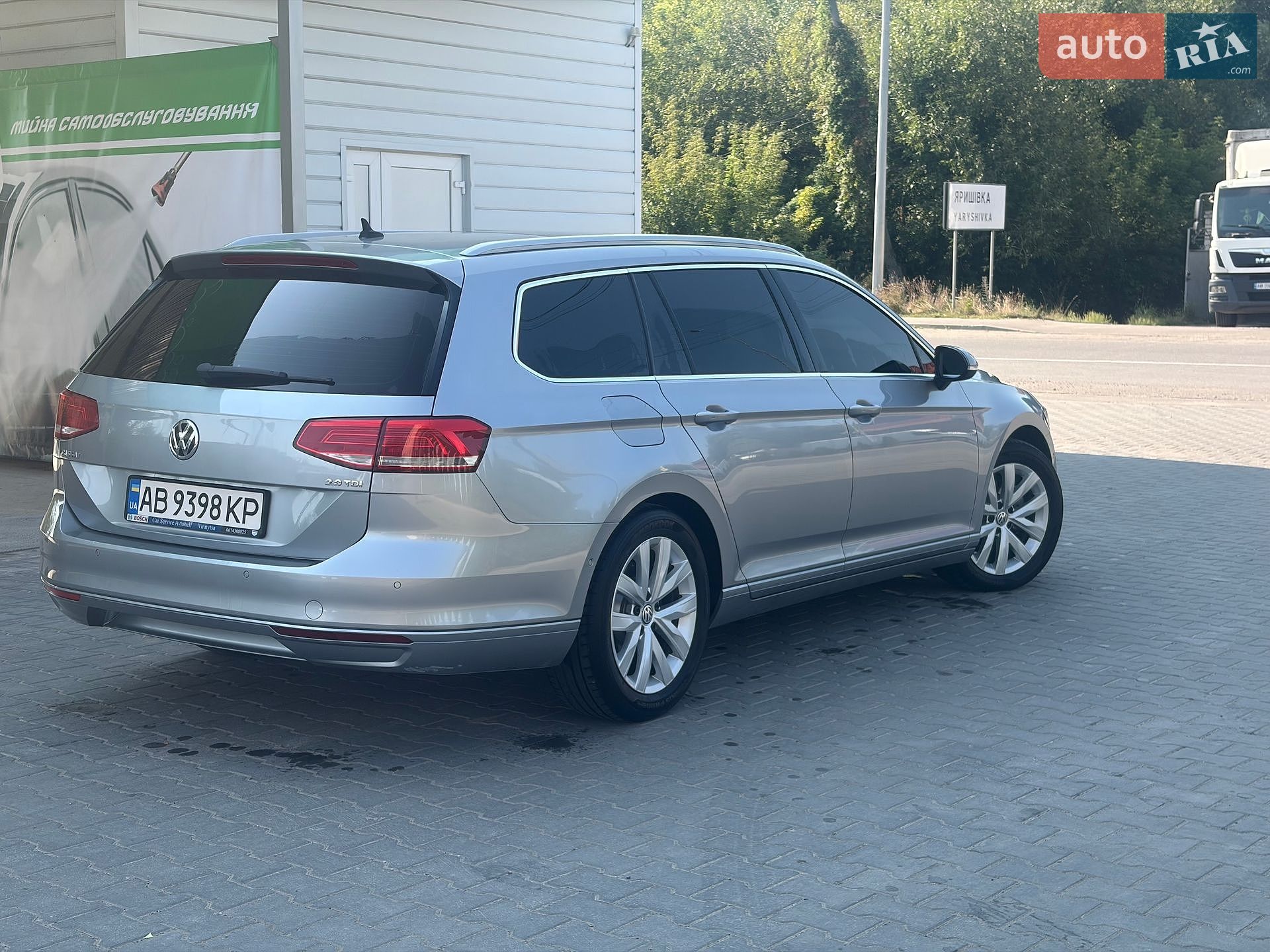 Volkswagen Passat 2017 VIN WVWZZZ3CZJE043814 фото оголошення 3 з 18