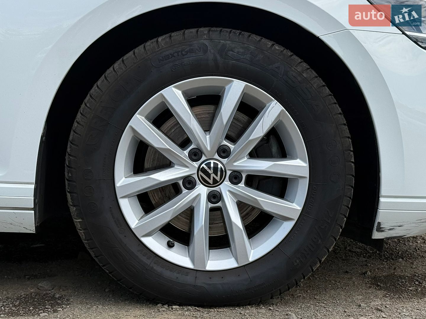 Volkswagen Passat 2020 VIN WVWZZZ3CZME002985 фото оголошення 15 з 86