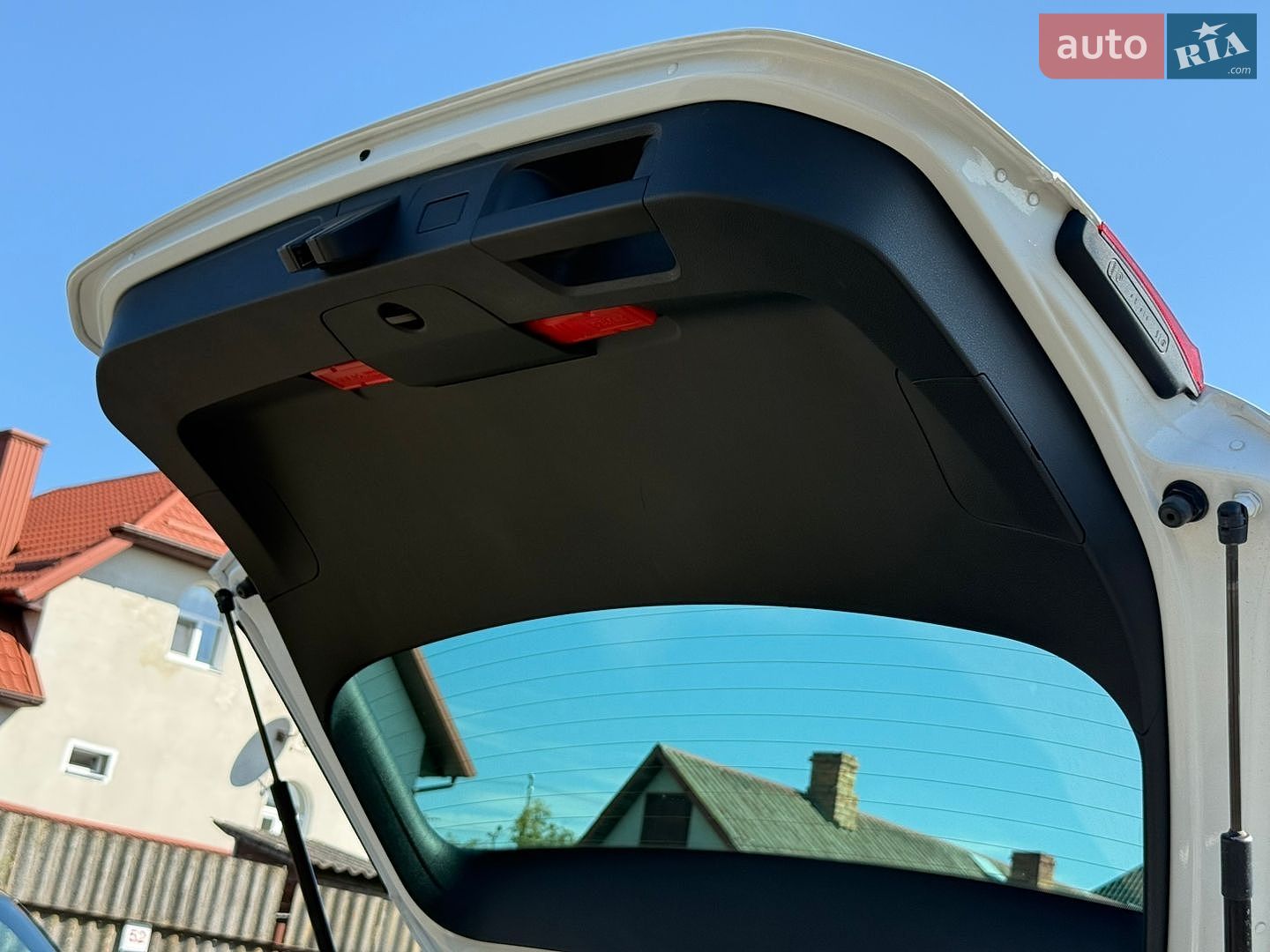 Volkswagen Passat 2020 VIN WVWZZZ3CZME002985 фото оголошення 33 з 86