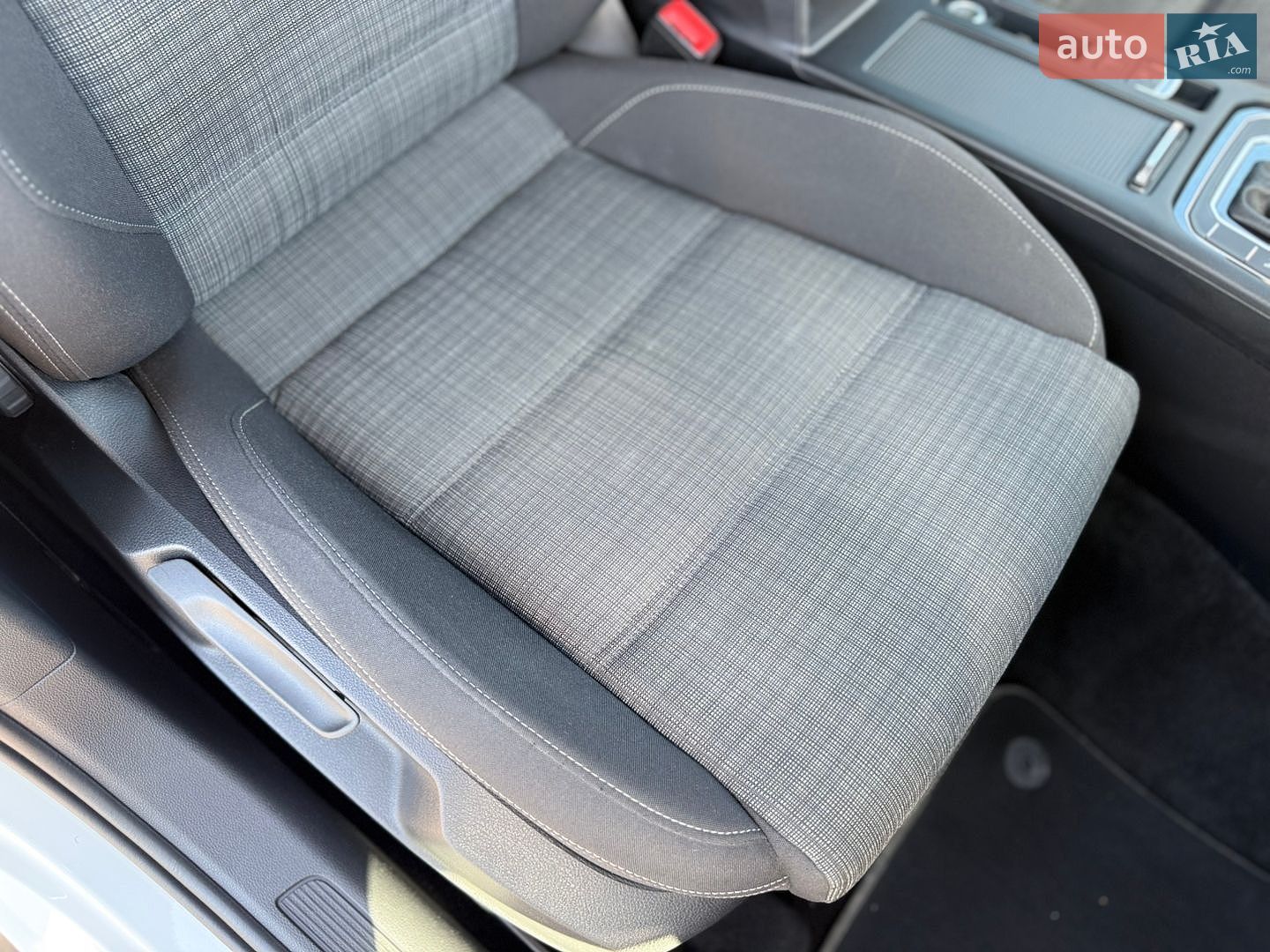 Volkswagen Passat 2020 VIN WVWZZZ3CZME002985 фото оголошення 39 з 86
