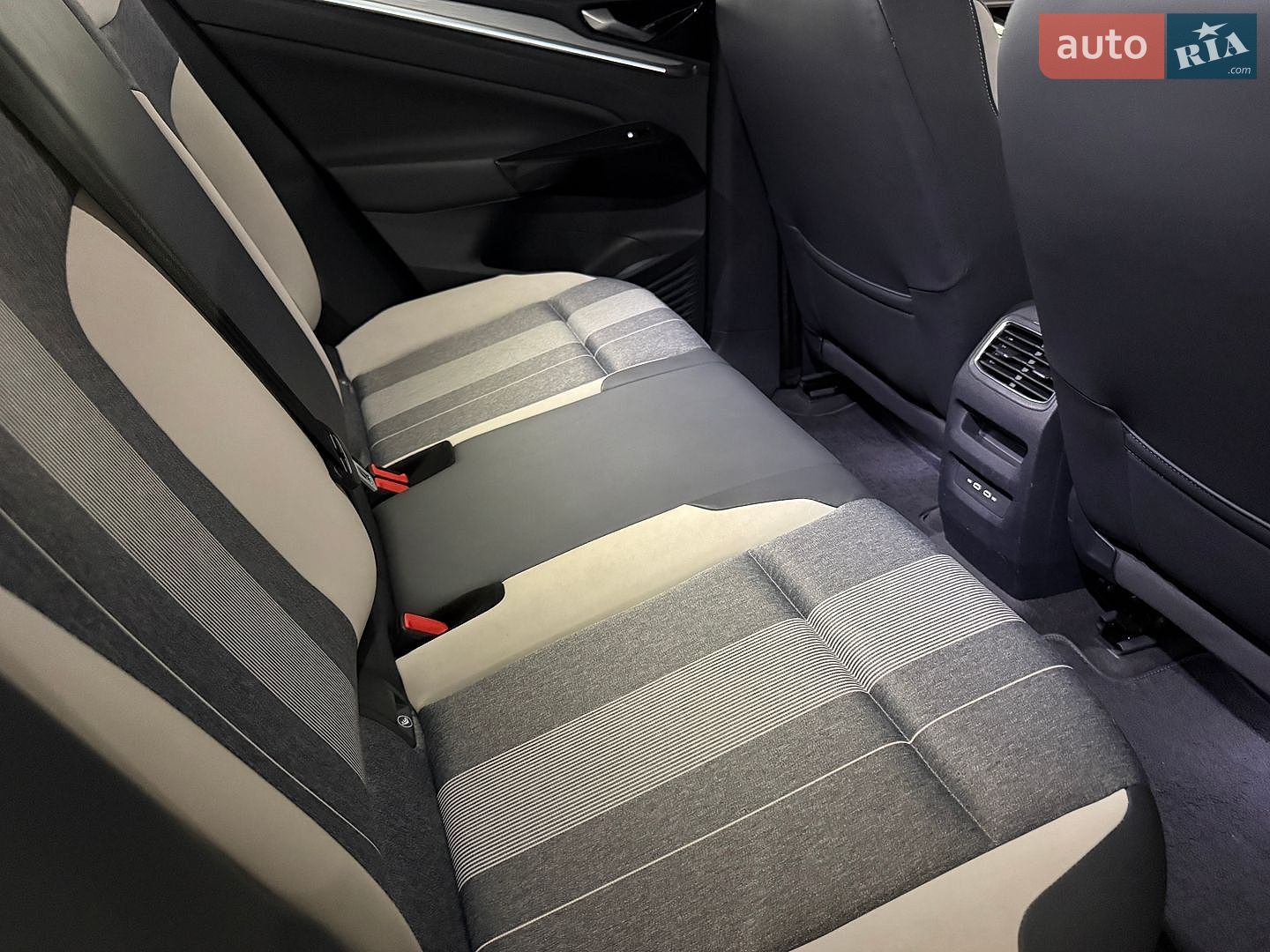 Volkswagen ID.4 Crozz 2022 VIN LFVVB9E6XN5000723 фото оголошення 3 з 19
