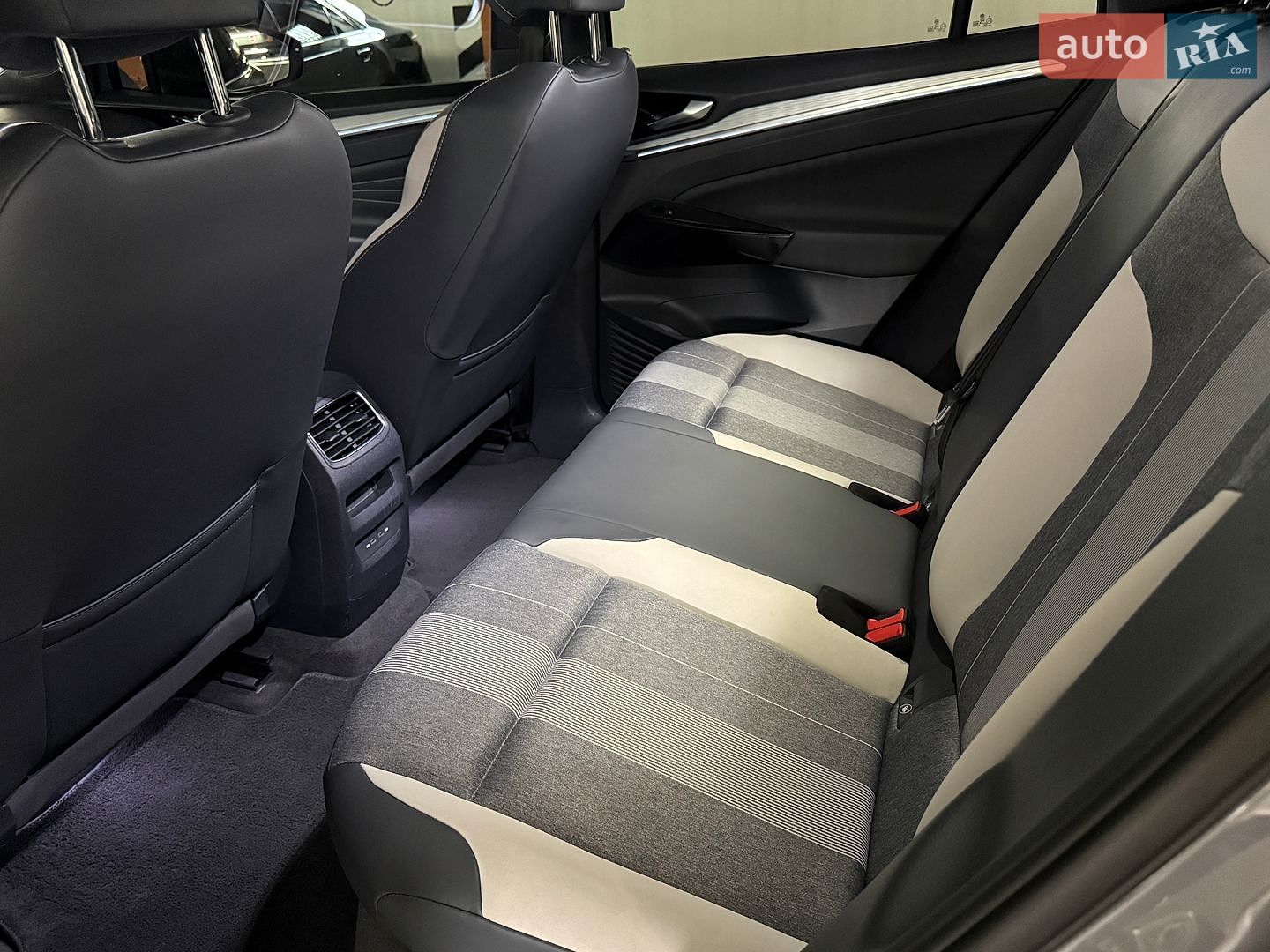 Volkswagen ID.4 Crozz 2022 VIN LFVVB9E6XN5000723 фото оголошення 9 з 19